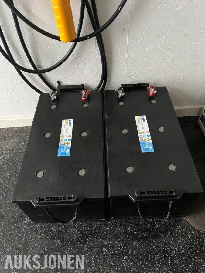 Exide Gel batteri på 2 x 210ah ES2400
