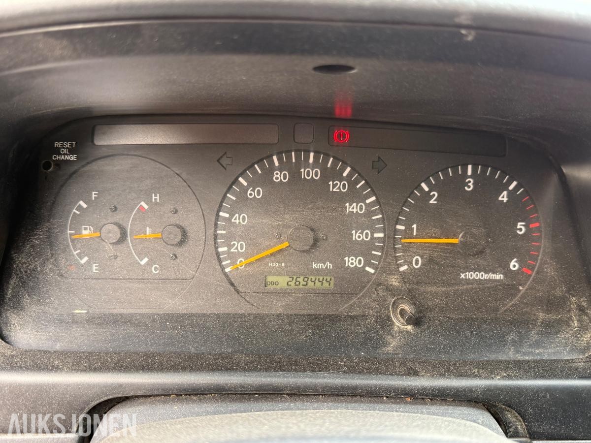 2008 Toyota, HIACE 2.5-117 D 4WD EUOK 2028, 269500km