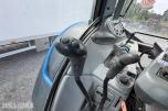 2009 Valtra N92 traktor med frontlaster og skuffe / 4327 timer