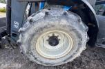 2009 Valtra N92 traktor med frontlaster og skuffe / 4327 timer