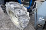 2009 Valtra N92 traktor med frontlaster og skuffe / 4327 timer