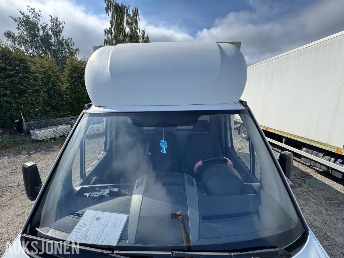 2010 Mercedes-Benz Sprinter 319 CDI 3.0-190D skapbil med bakløfter / 259914km