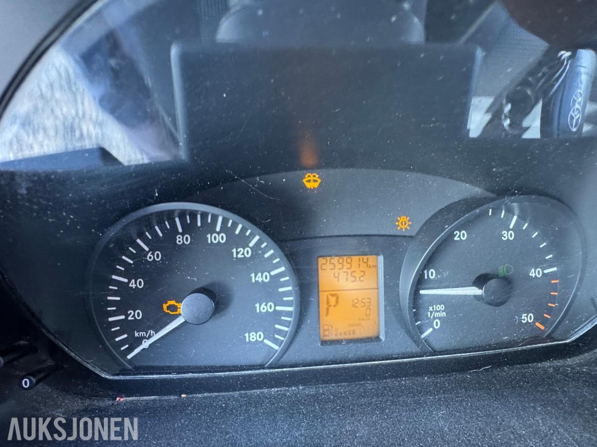 2010 Mercedes-Benz Sprinter 319 CDI 3.0-190D skapbil med bakløfter / 259914km