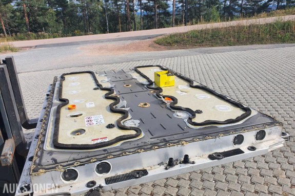 2025 El bil batteri (skadet kasse) 2025 mod VW ID7  *Ingen minstepris*