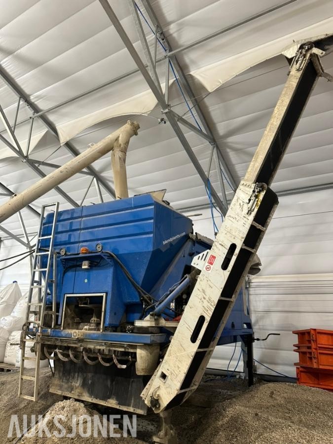 2021 BLEND E025 BETONGSTASJON