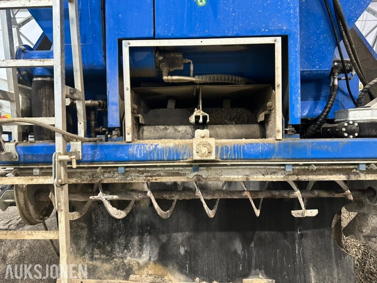 2021 BLEND E025 BETONGSTASJON