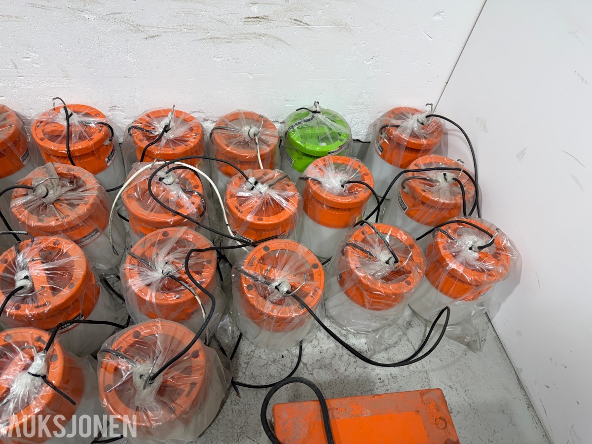 48.stk Mberg LED-arbeidslamper med fordelingsskap 230V–48V