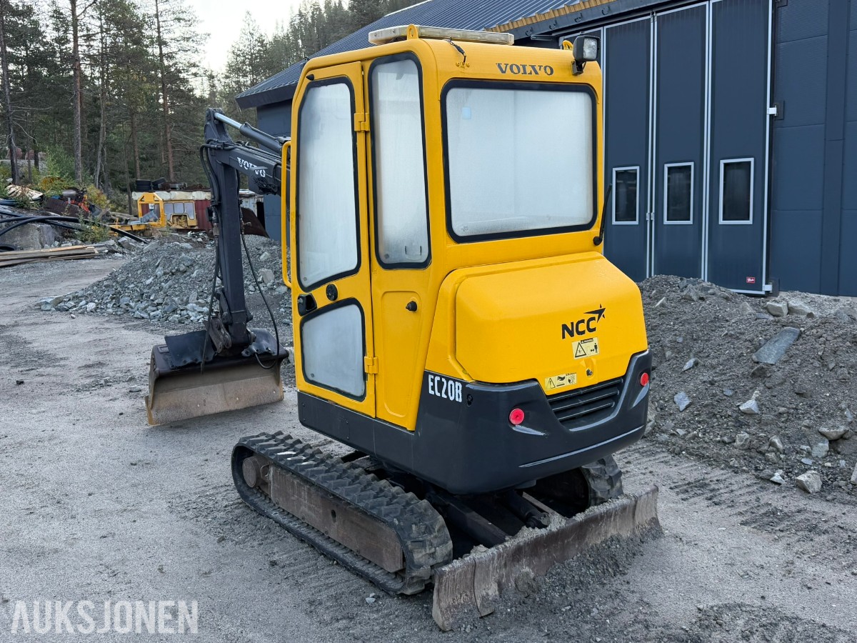 2006 Volvo EC20B XTV minigraver med 3 skuffer