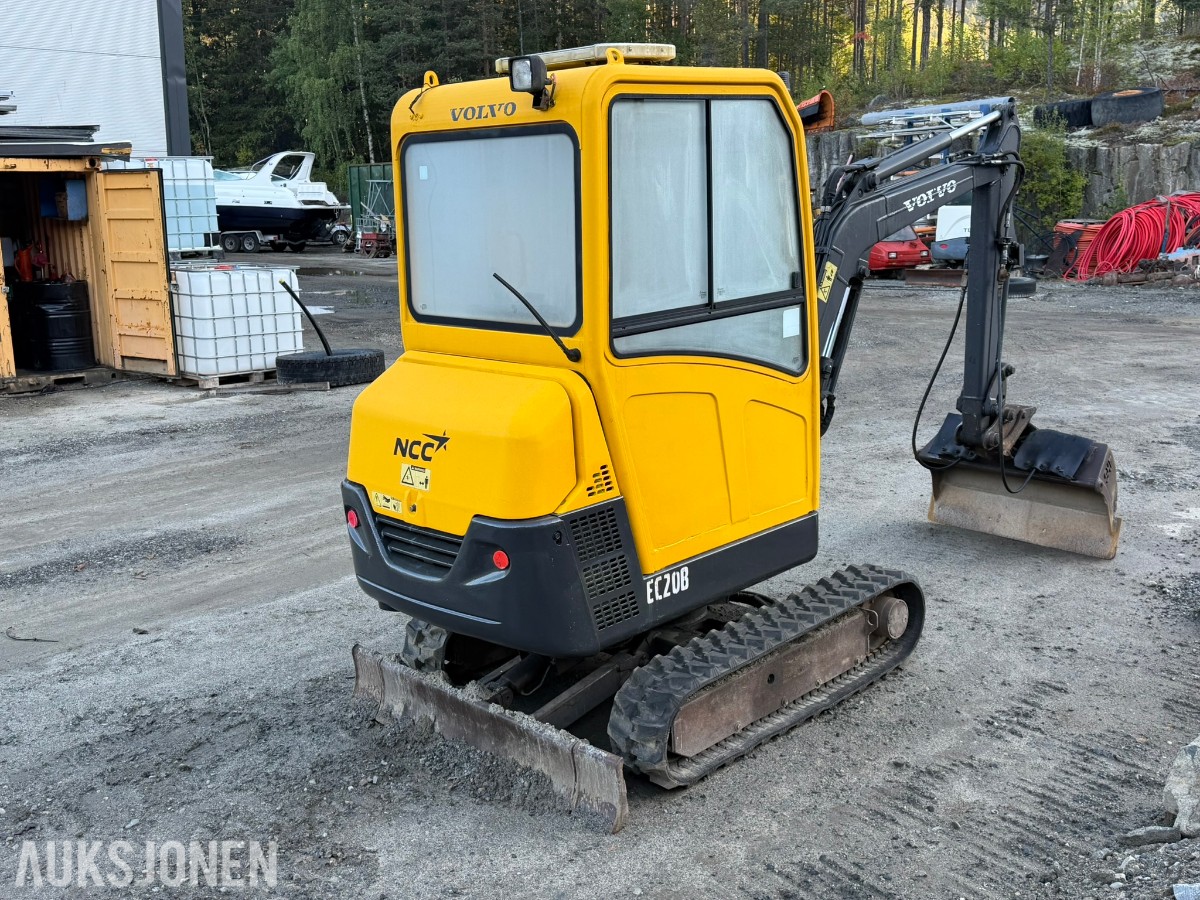2006 Volvo EC20B XTV minigraver med 3 skuffer
