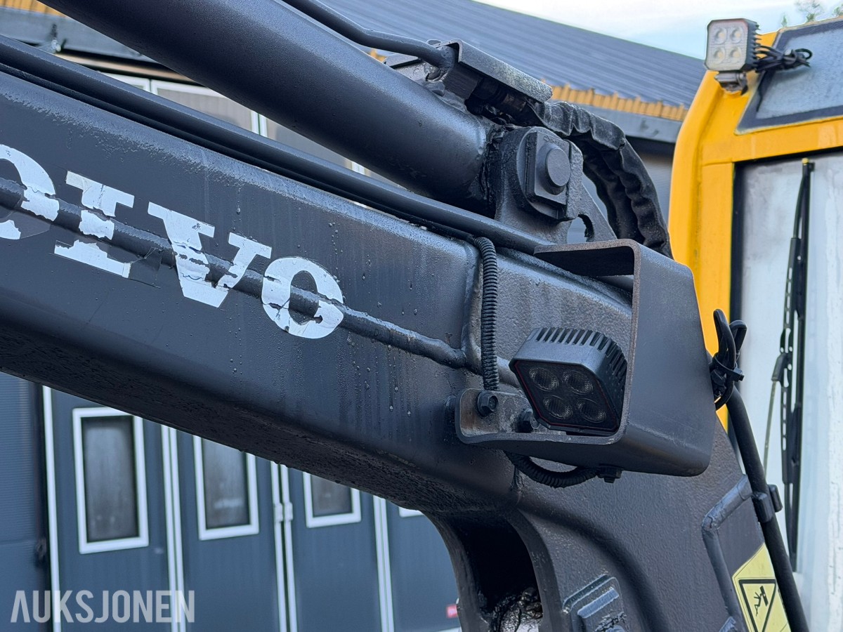 2006 Volvo EC20B XTV minigraver med 3 skuffer