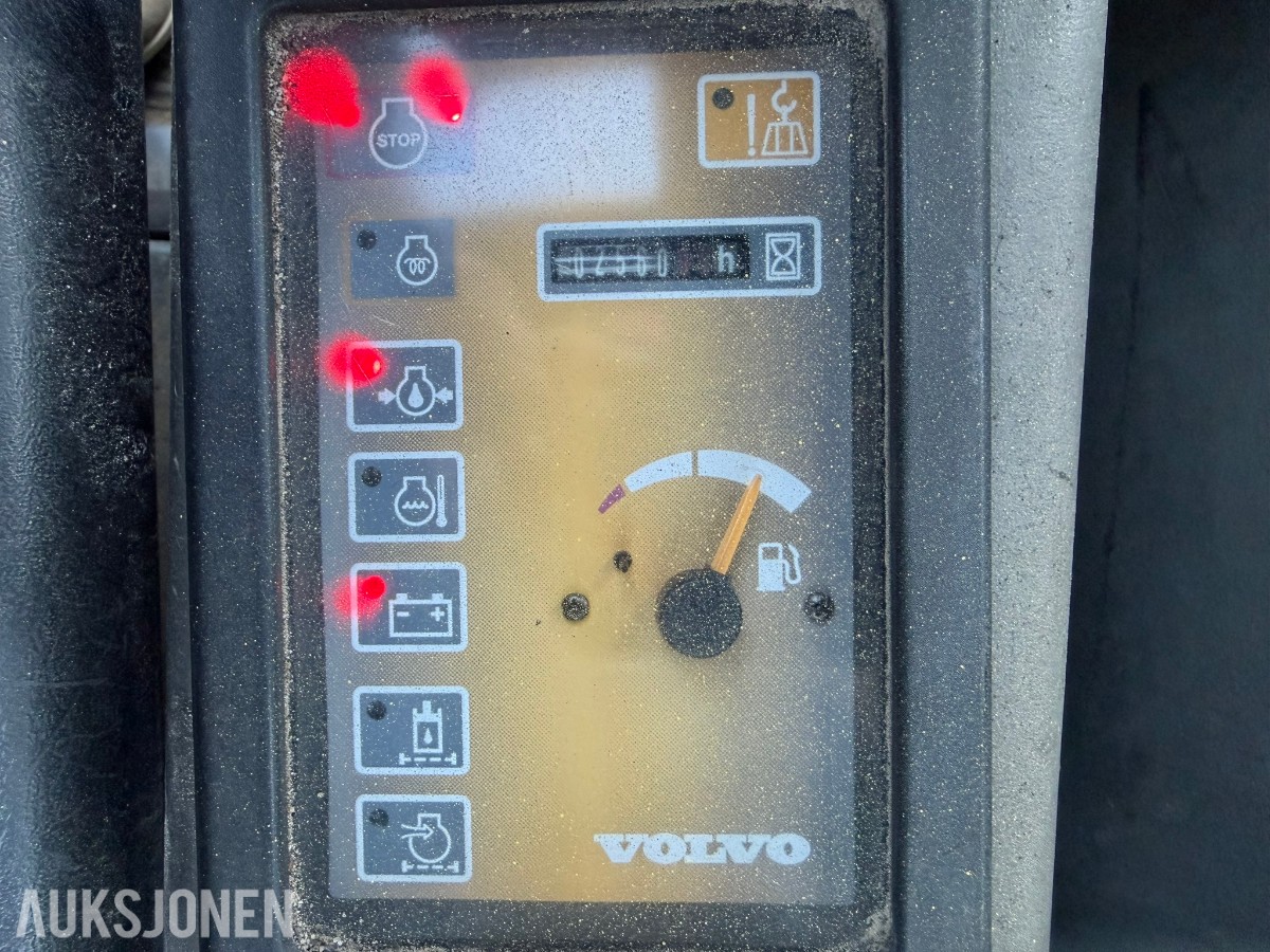 2006 Volvo EC20B XTV minigraver med 3 skuffer