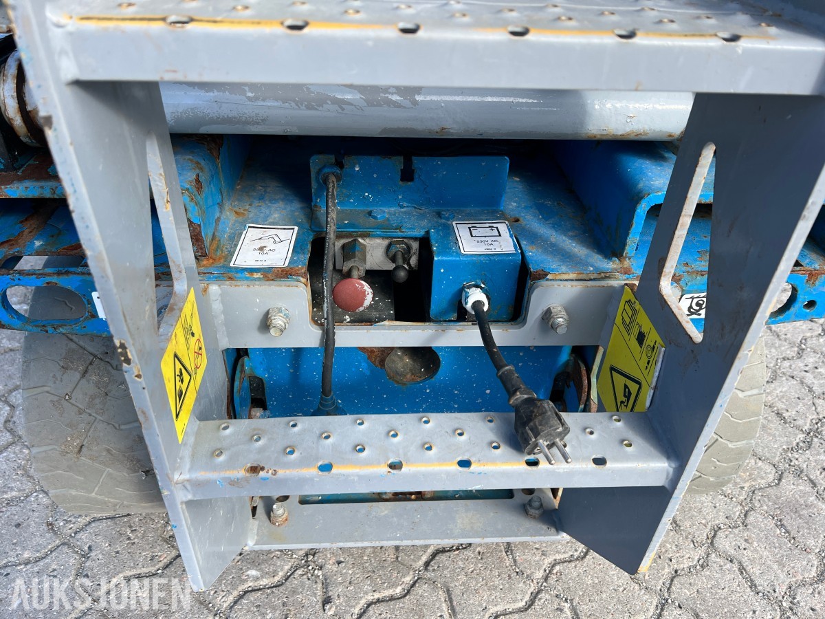 2011 Genie GS-2632 batteridrevet sakselift – 9,8 m arbeidshøyde