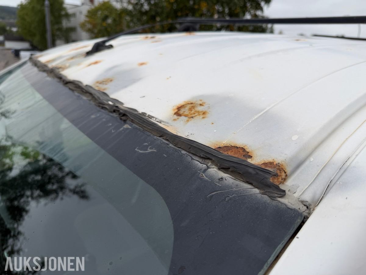 2011 NISSAN NV200 DIESEL HENGERFESTE - INGEN MINSTEPRIS!