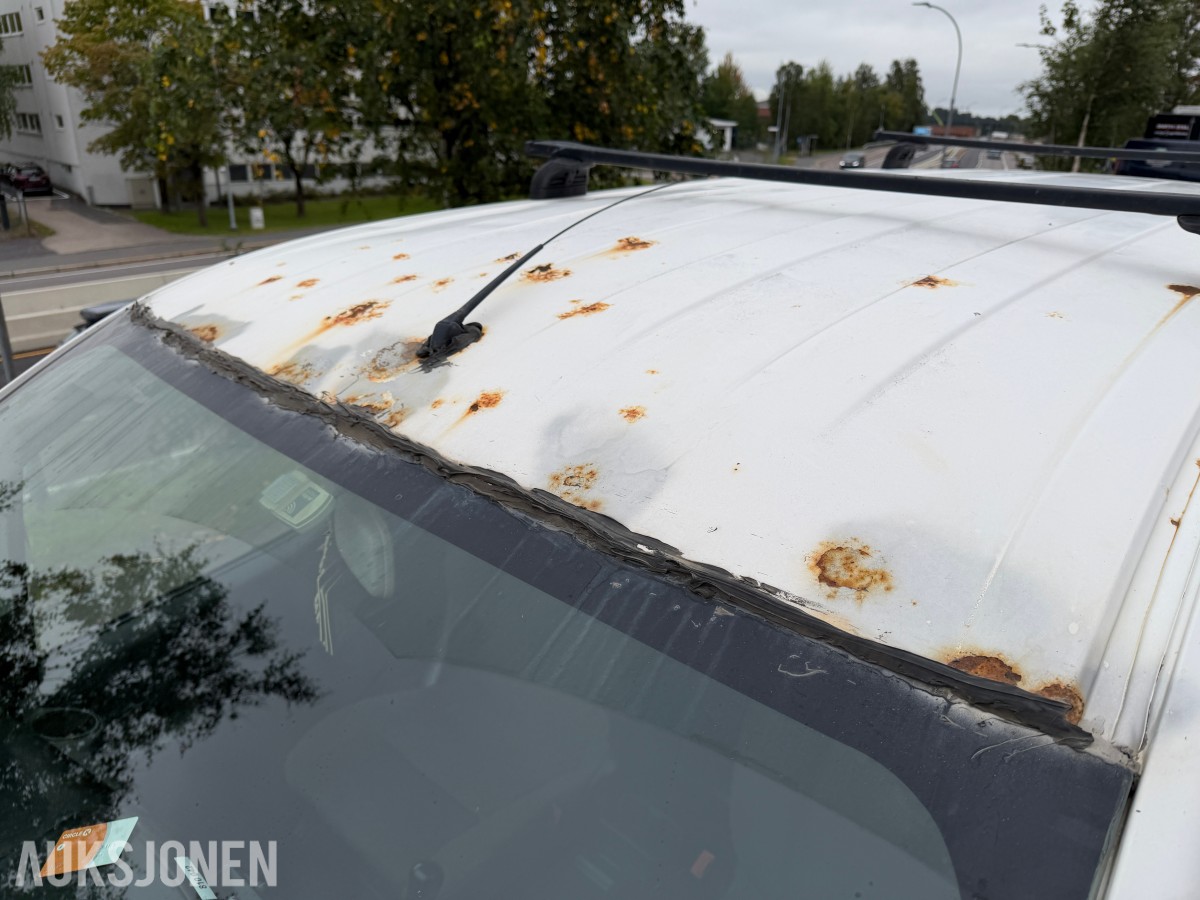 2011 NISSAN NV200 DIESEL HENGERFESTE - INGEN MINSTEPRIS!