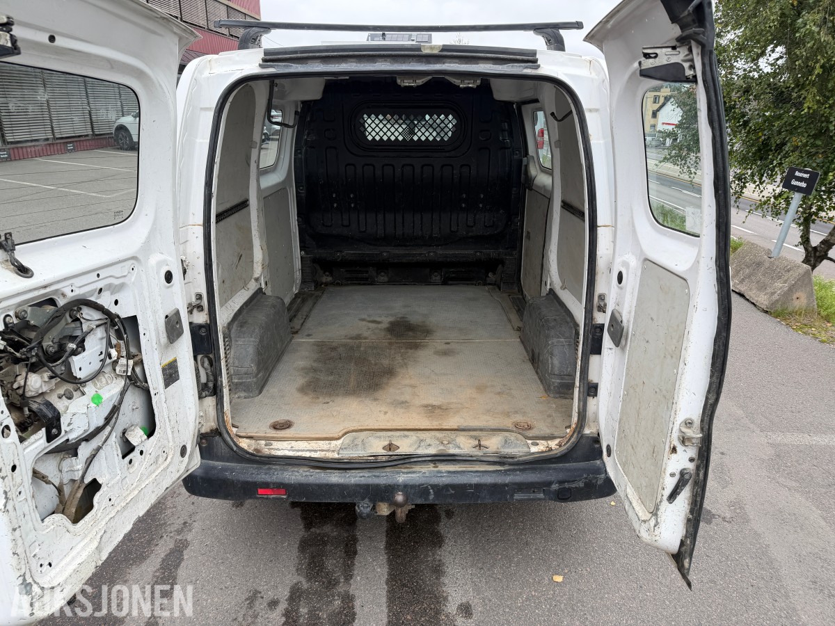 2011 NISSAN NV200 DIESEL HENGERFESTE - INGEN MINSTEPRIS!