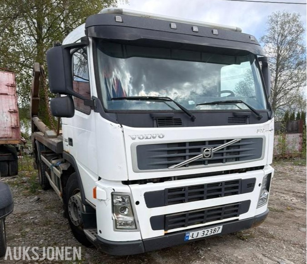 2008 Volvo FM 300 4X2 liftdumper