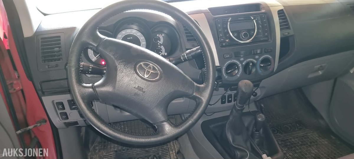 2010 Toyota HiLux 2.5 Diesel 144hk 4WD Hengerfeste