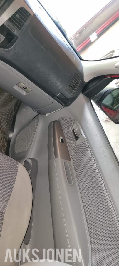 2010 Toyota HiLux 2.5 Diesel 144hk 4WD Hengerfeste