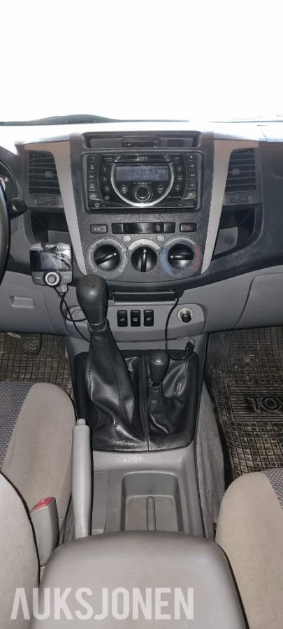 2010 Toyota HiLux 2.5 Diesel 144hk 4WD Hengerfeste