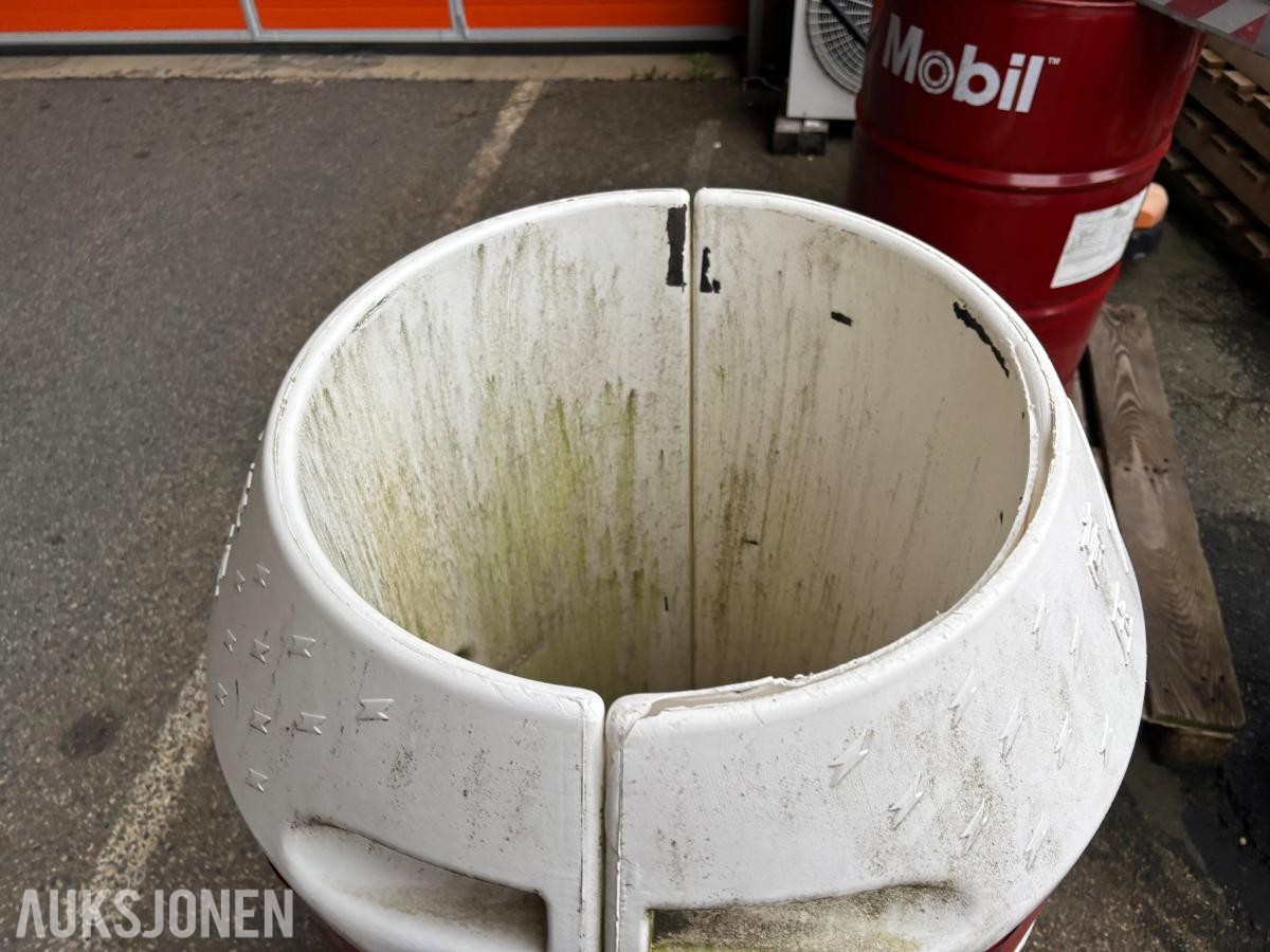 2 stk. stolpebeskyttere for lager og verksted