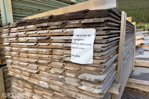 19 x 148 mm. Dobbeltfals kledning. 60 grader. Impregnert. Grånet /eldre produksjon