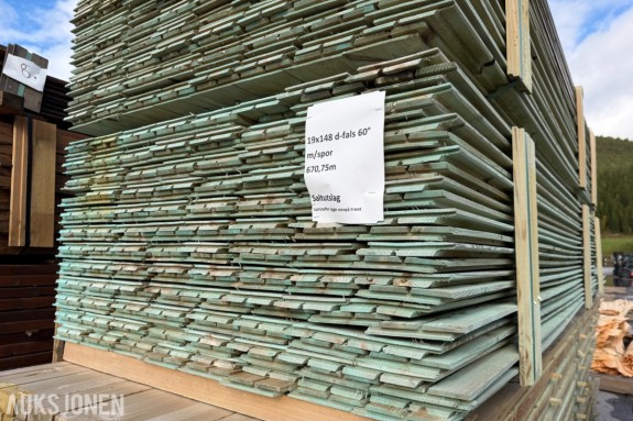 19 x 148 mm. Dobbeltfals kledning 60 grader m/spor. Saltutslag