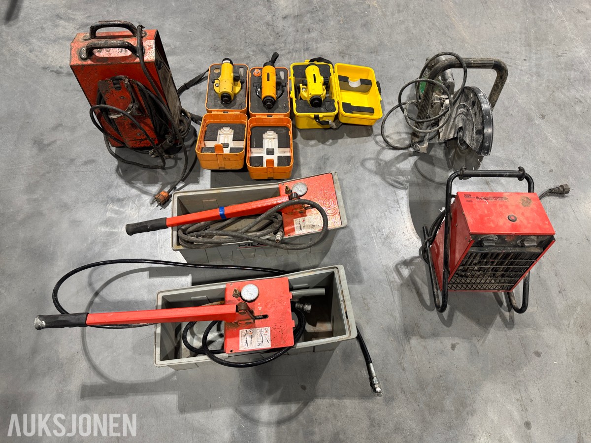 Verktøypakke - Sveiseapparat, nivelleringsinstrumenter, kappmaskin, varmevifte, trykktestpumper