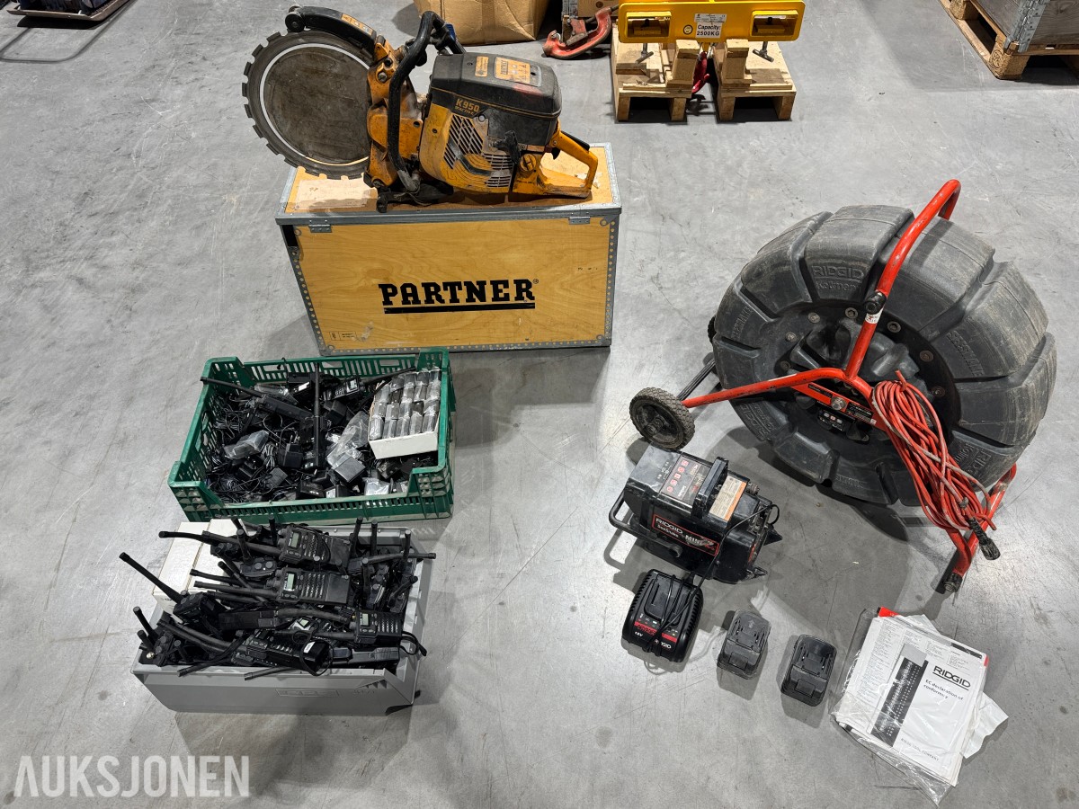 Verktøypakke - Kappmaskin, Ridgid rørinspeksjonskamera og stort parti radiosamband