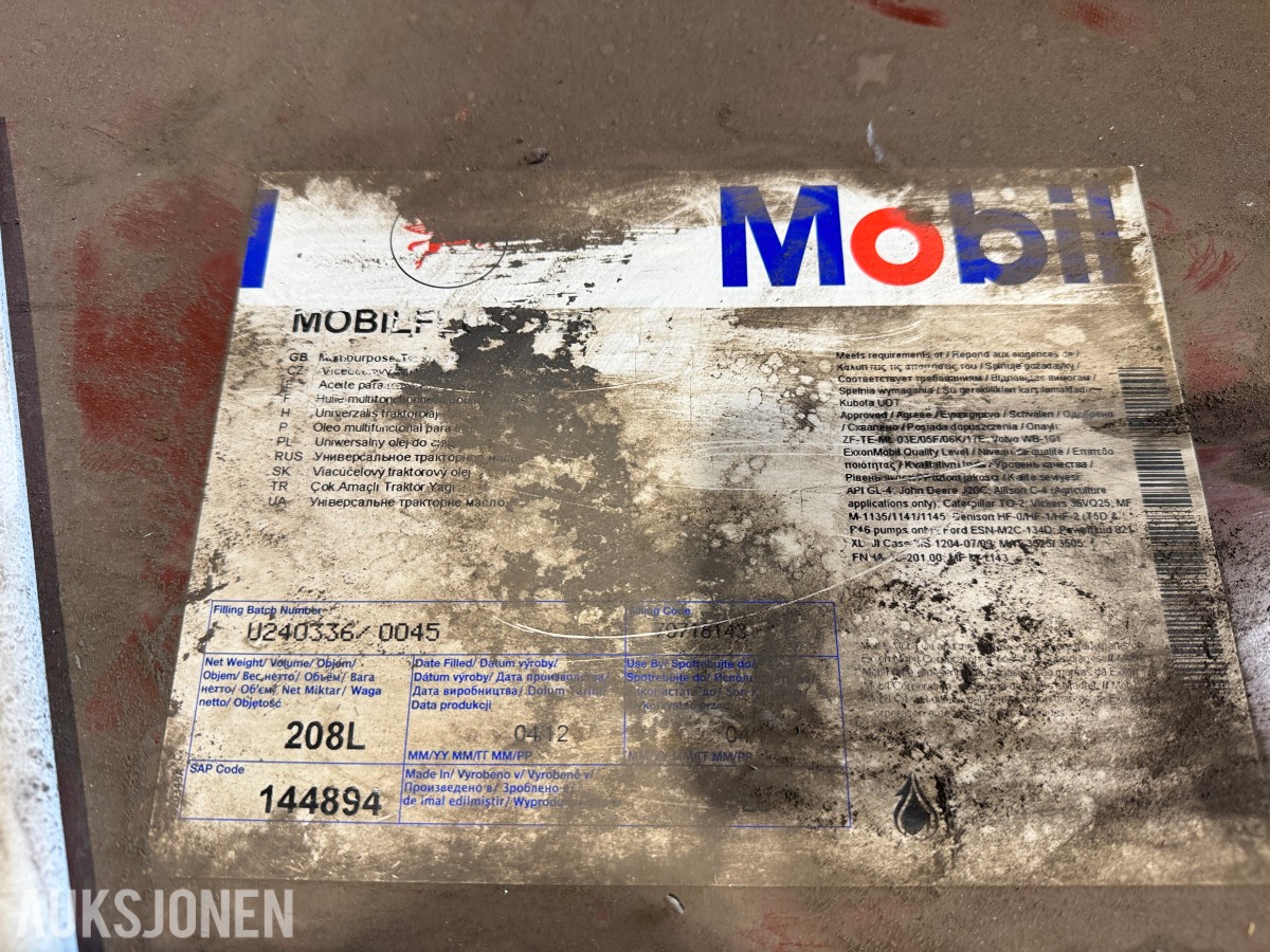 1 fat Mobilfluid 426 (traktorolje) 208L