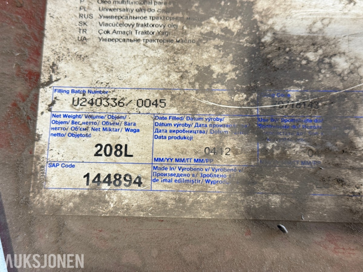 1 fat Mobilfluid 426 (traktorolje) 208L