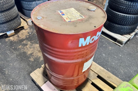 1 fat Mobilfluid 426 (traktorolje) 208L
