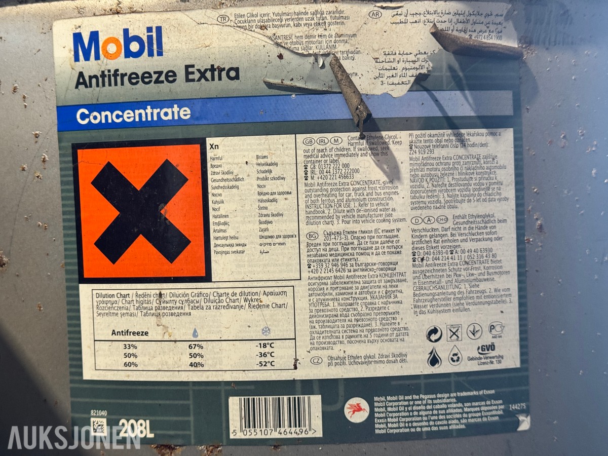 2 stk fat - Mobil ATF SHC / Antifreeze (automatgirolje/kjølevæske)