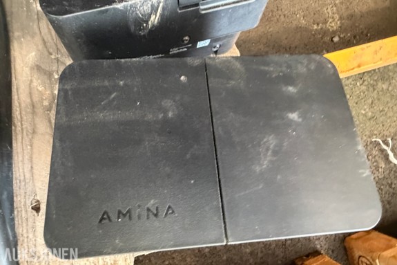 Amina ladeboks for elbil - 2 stykk - 32 A enfase - Type 2 uttak - IP54 og IK08