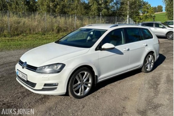 2015 Volkswagen Golf 1.4 140hk automat adaptiv cruisekontroll takrails  eu ok 04.2028 