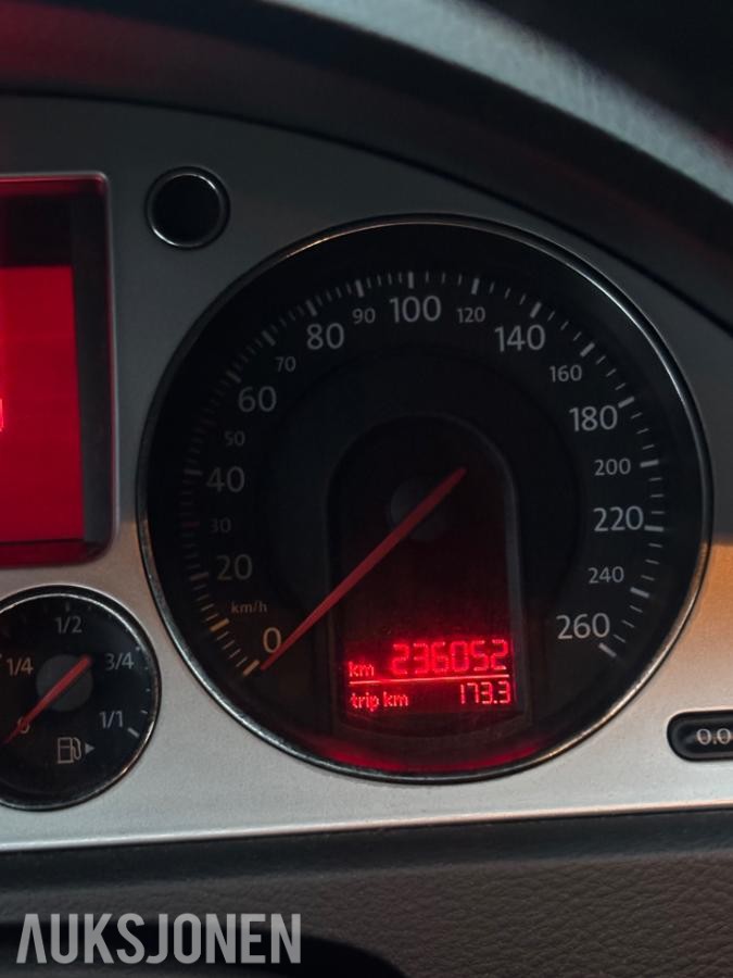 2008 Volkswagen Passat 2.0 140hk automat cruisekontroll servicehistorikk 