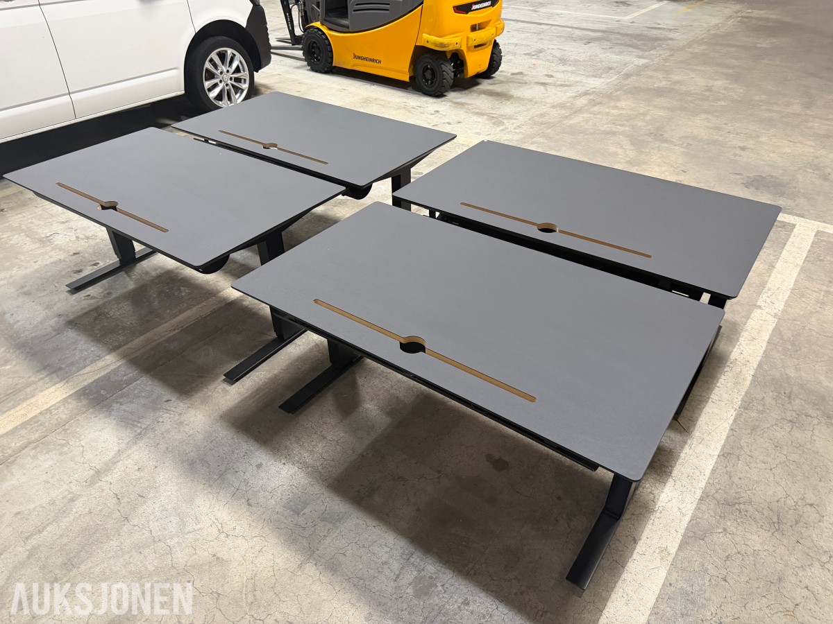 4 stk Swedstyle elektriske hev-/senk skrivebord 140 × 80 cm