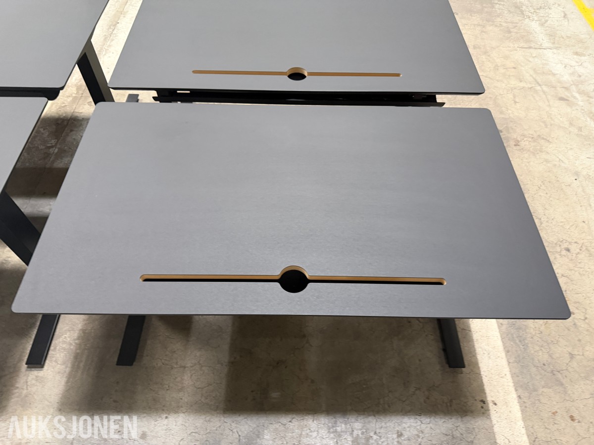 4 stk Swedstyle elektriske hev-/senk skrivebord 140 × 80 cm