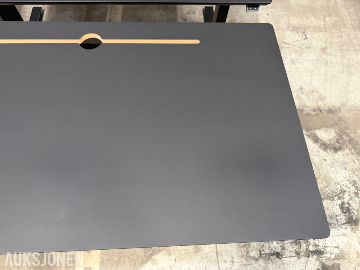 4 stk Swedstyle elektriske hev-/senk skrivebord 140 × 80 cm
