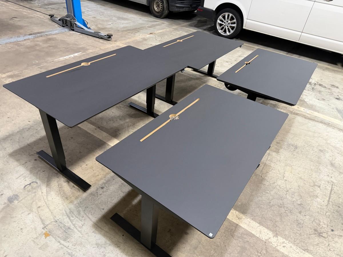 4 stk SWEDSTYLE elektriske hev/senk skrivebord 140 × 80 cm
