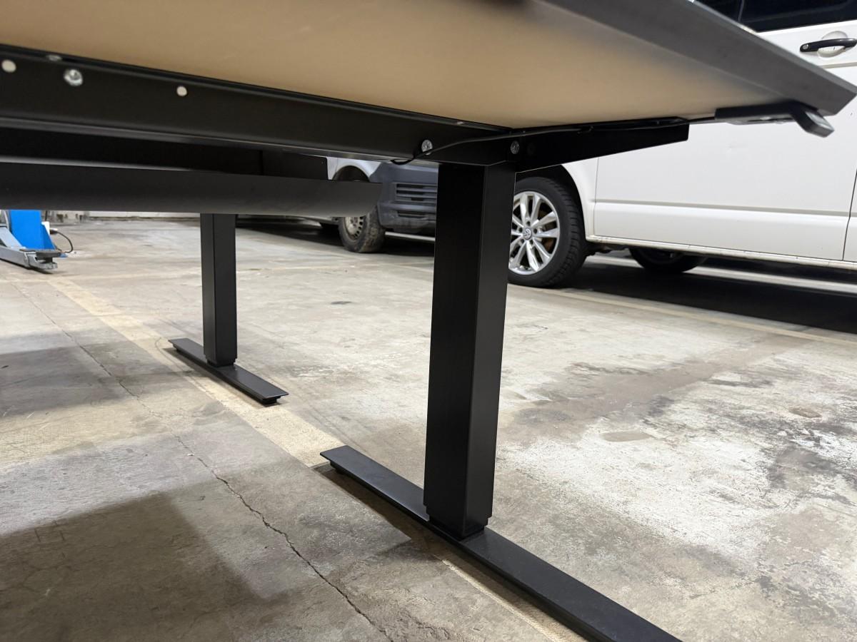 4 stk SWEDSTYLE elektriske hev/senk skrivebord 140 × 80 cm