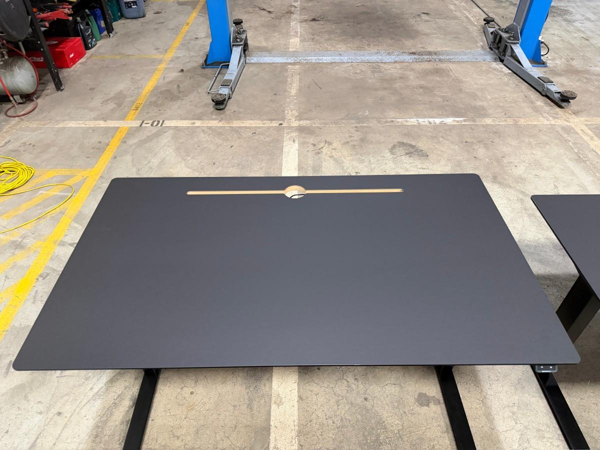 4 stk SWEDSTYLE elektriske hev/senk skrivebord 140 × 80 cm