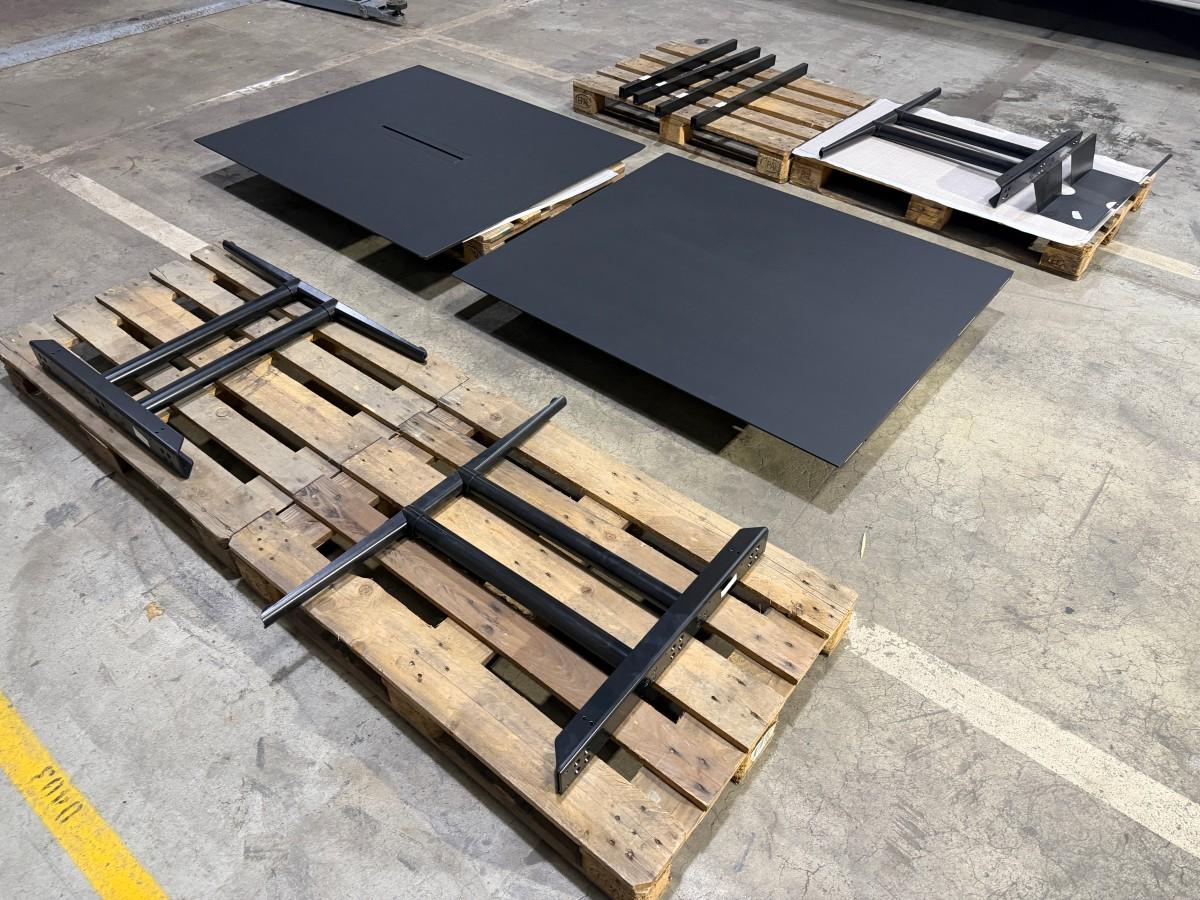 2 stk. JAZZ Executive møtebord 1400 x 1200 mm
