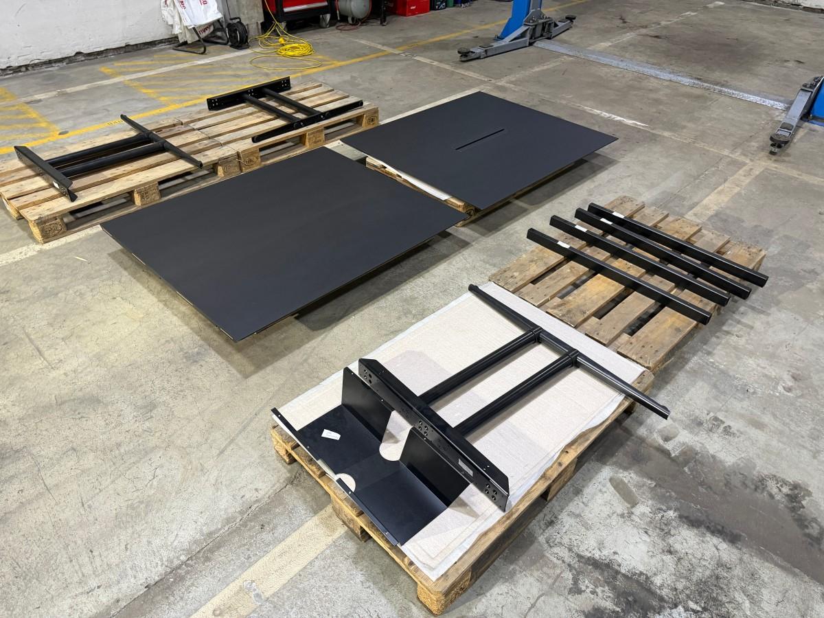 2 stk. JAZZ Executive møtebord 1400 x 1200 mm