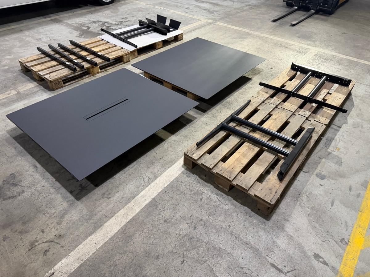 2 stk. JAZZ Executive møtebord 1400 x 1200 mm