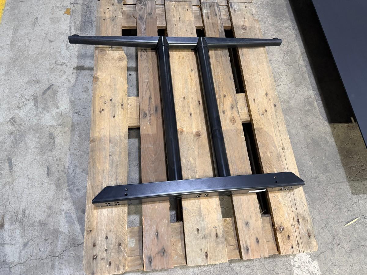 2 stk. JAZZ Executive møtebord 1400 x 1200 mm