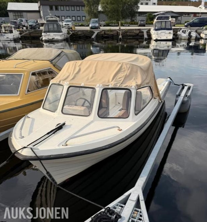 Rana 17 fot med Mariner 40hk + henger
