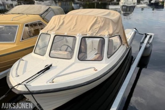 Rana 17 fot med Mariner 40hk + henger