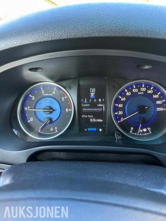 2017 Toyota HiLux 2,4 150hk 4WD Automat, Ryggekamera, Hengerfeste