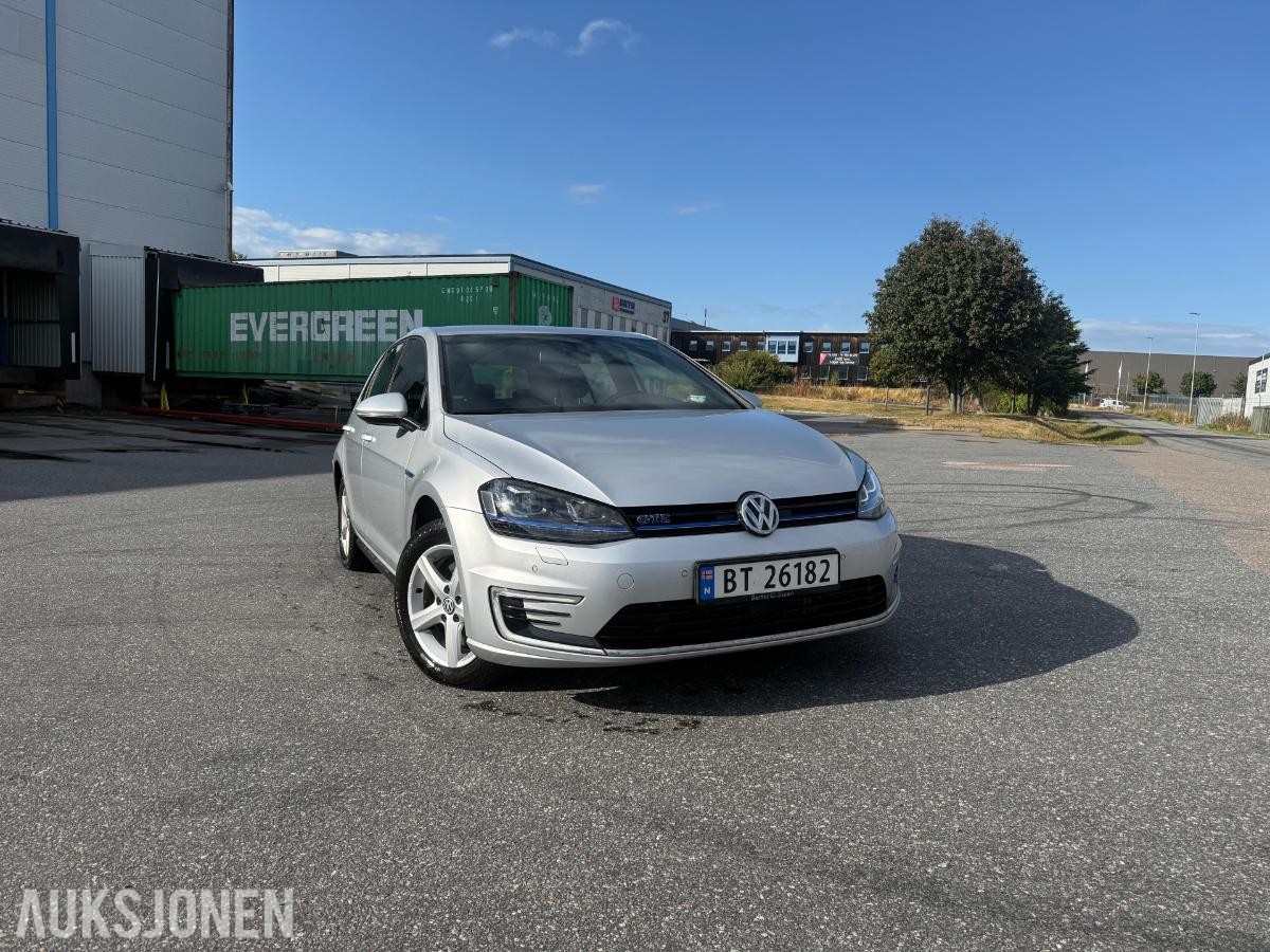 2015 Volkswagen GOLF GTE 1.4 150hk AUTOMAT ADAPTIV CRUISEKONTROLL NAVI
