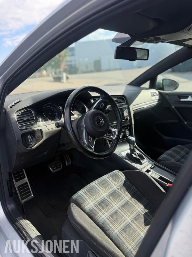2015 Volkswagen GOLF GTE 1.4 150hk AUTOMAT ADAPTIV CRUISEKONTROLL NAVI
